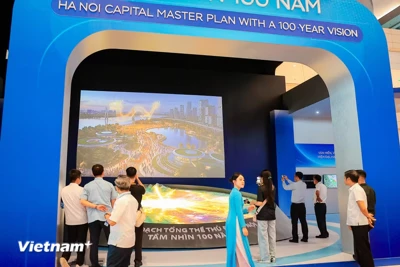 Hà Nội trưng bày sa bàn quy hoạch Hà Nội tầm nhìn 100 năm
